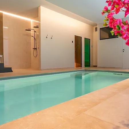 The Newport - Incl 3h Wellness & Use Ebikes & Breakfast